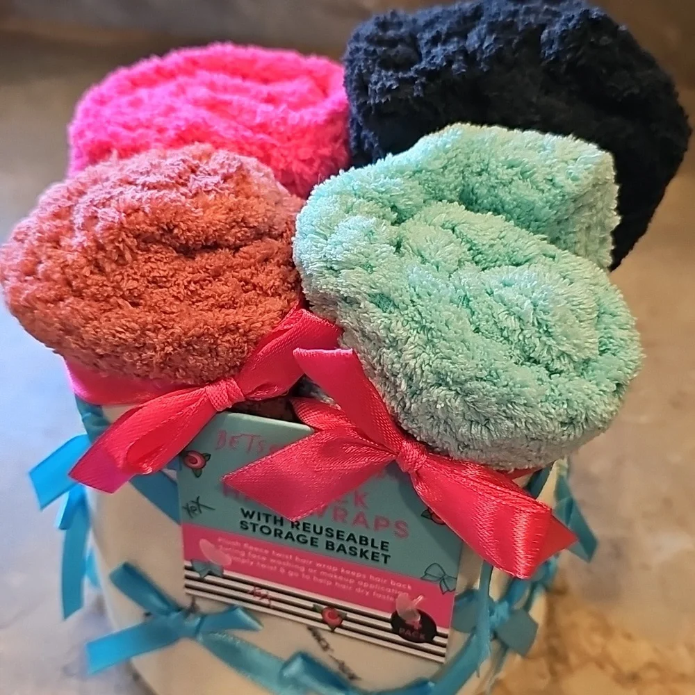 Betsey Johnson Hair Wraps/Towels 4-Pack